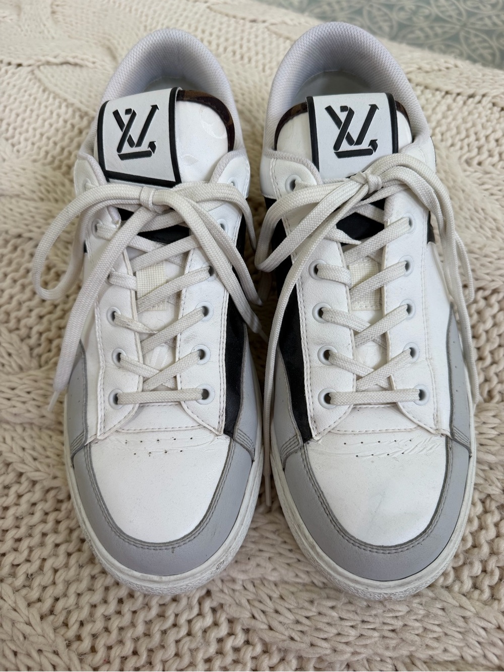 Louis Vuitton Men’s White Leather Sneakers. - Picture 2 of 14